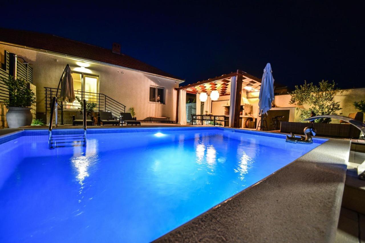Villa Teuta Zadarvillas Экстерьер фото