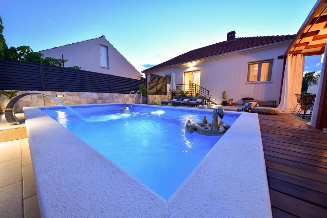 Villa Teuta Zadarvillas Экстерьер фото